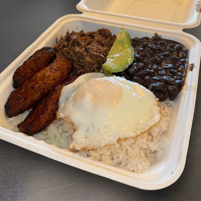 Pabellon Dish.