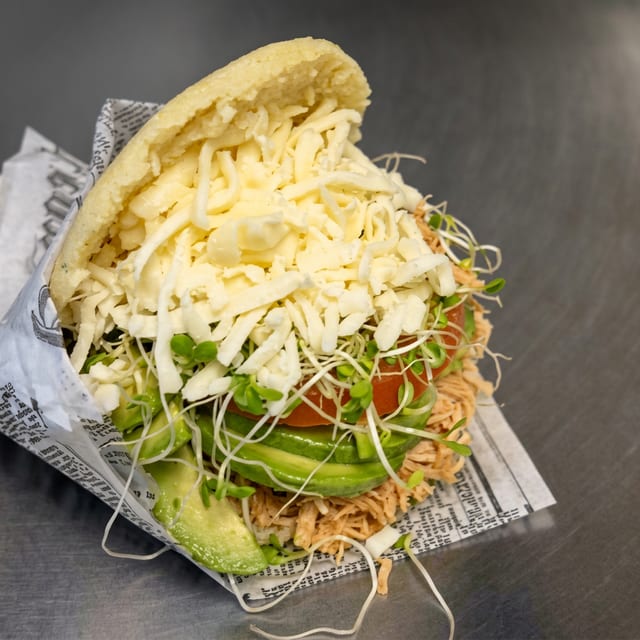 Vegetarian Con Pollo Arepa.